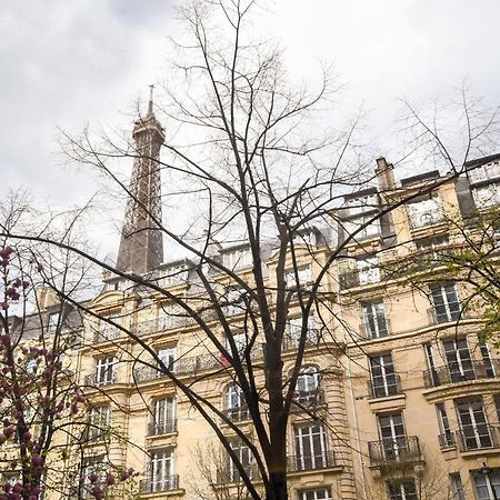 Modern Family Apartment Next To The Eiffel Tower Paris Exterior foto