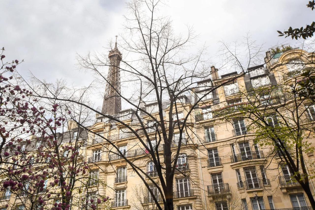 Modern Family Apartment Next To The Eiffel Tower Paris Exterior foto